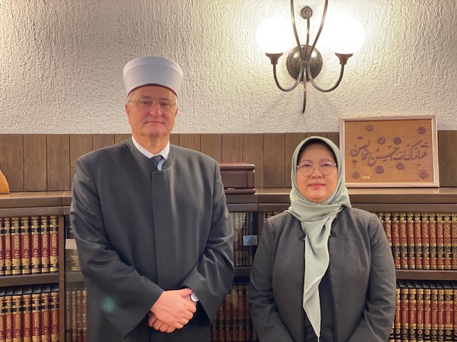 muftija i veleposlanica